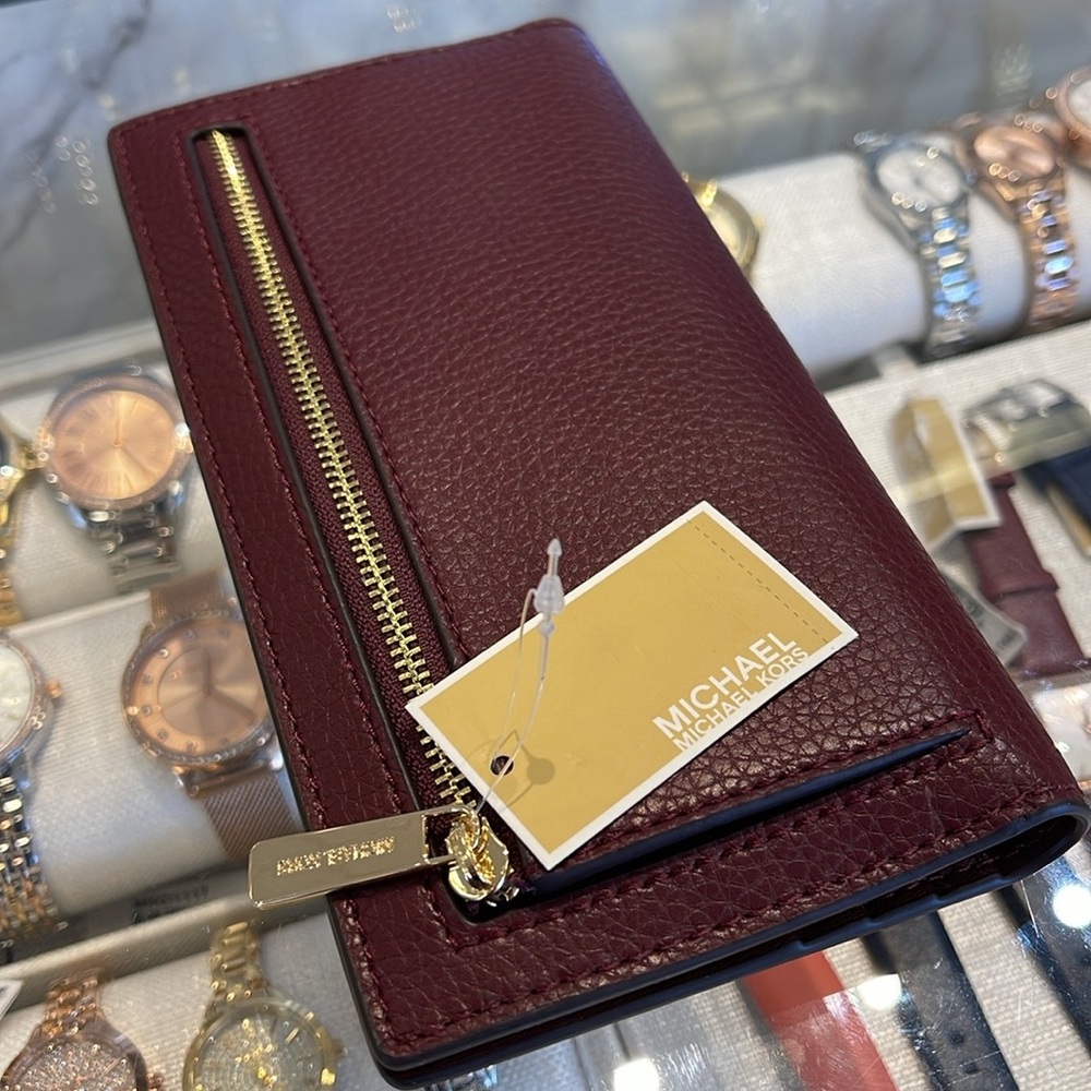 Michael Kors Reed Large Bifold Pebbled Leather Snap Wallet Card Case 
Oxblood - Picture 7 of 16